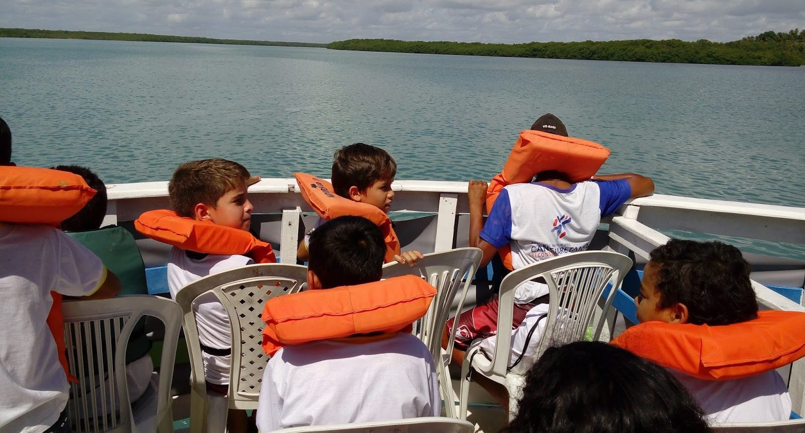 20150820 092523 1600x860 - Barco Escola 09