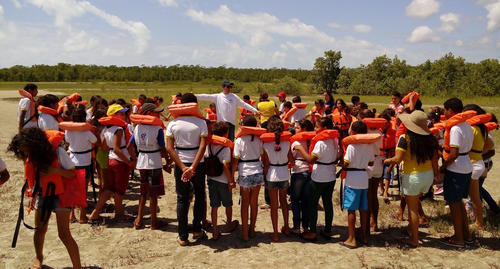 20150820 102847 1600x860 - Barco Escola 07